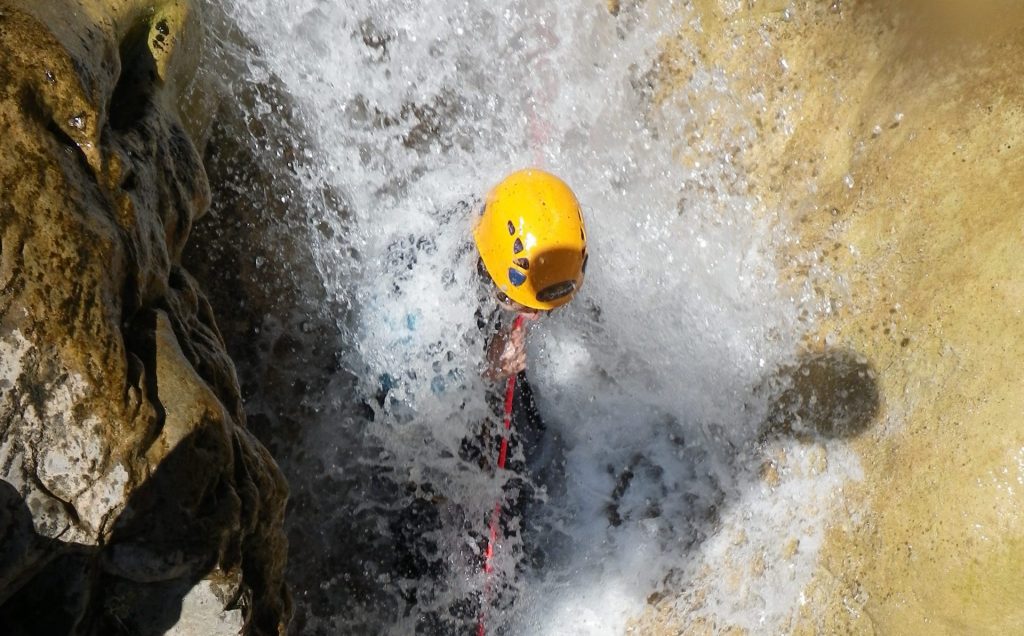 extreme canyoning trips nice alpes maritimes frejus