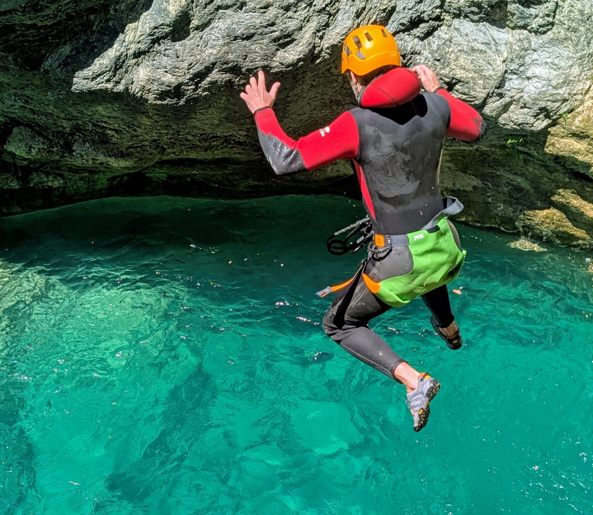 big jump canyoning in barbaira