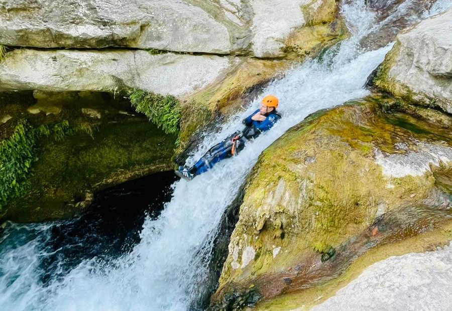 gorges du loup active canyoning sporty travelers Cannes Grasse Nice Antibes