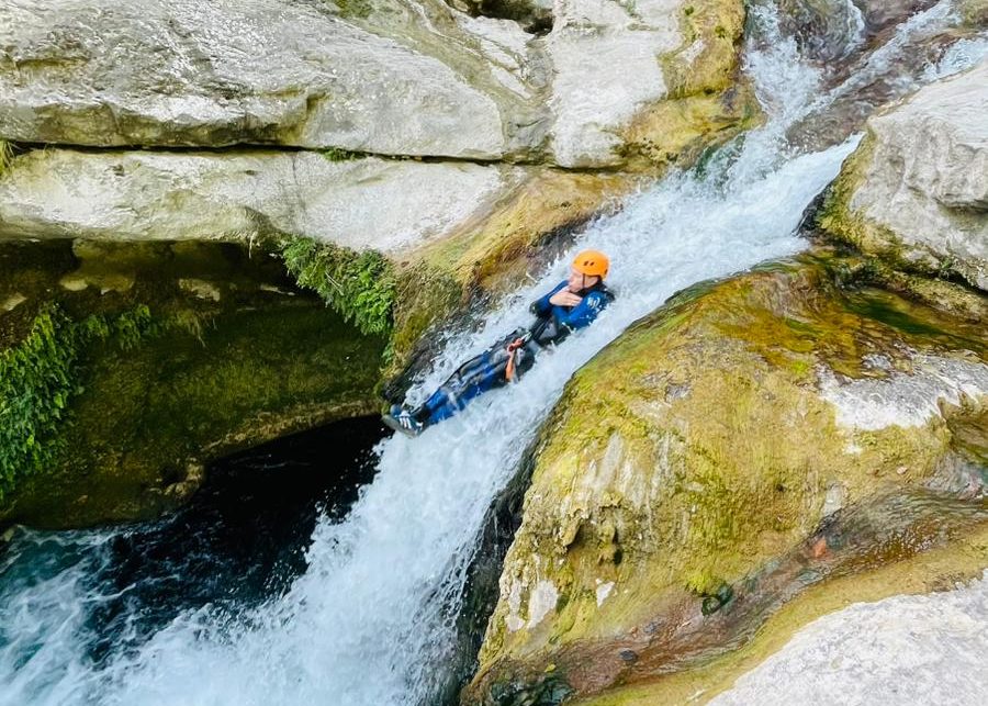 gorges du loup canyoning trip near frejus saint raphael